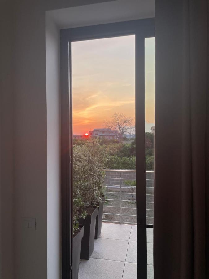 La Brisa Aparthotel Capo dʼOrlando Εξωτερικό φωτογραφία