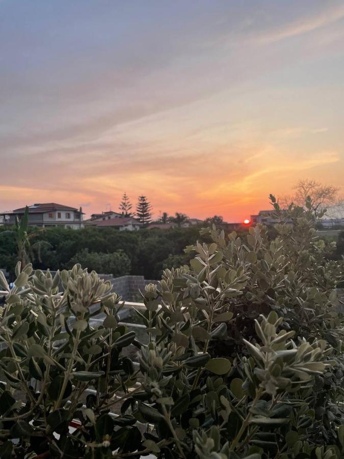 La Brisa Aparthotel Capo dʼOrlando Εξωτερικό φωτογραφία