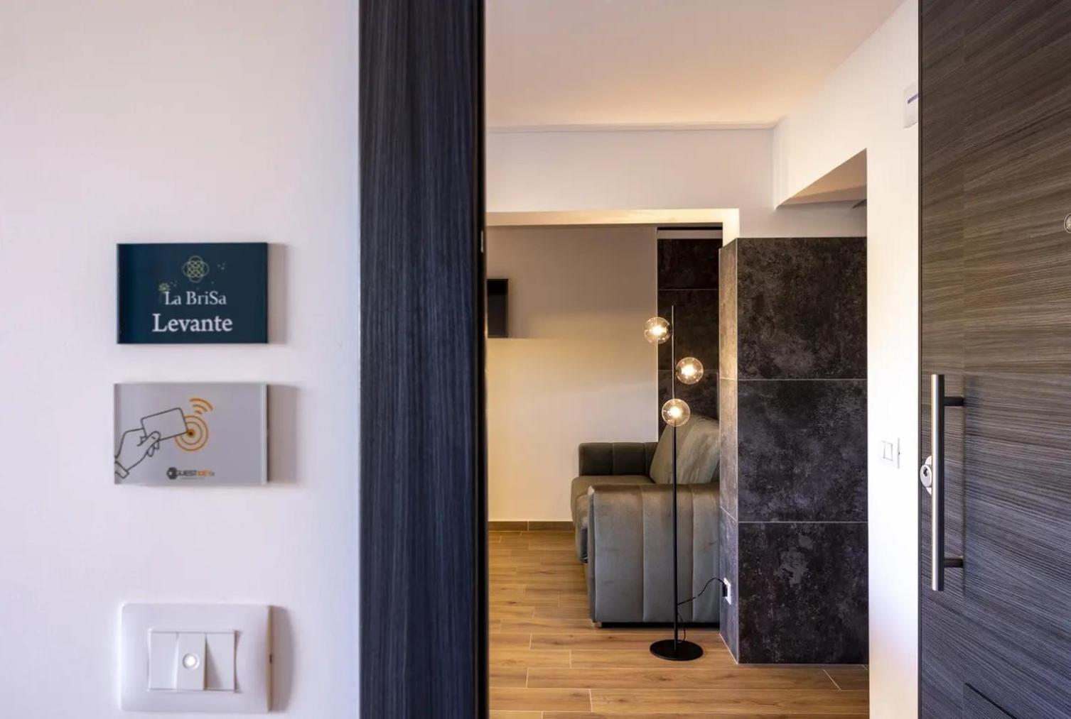 La Brisa Aparthotel Capo dʼOrlando Εξωτερικό φωτογραφία