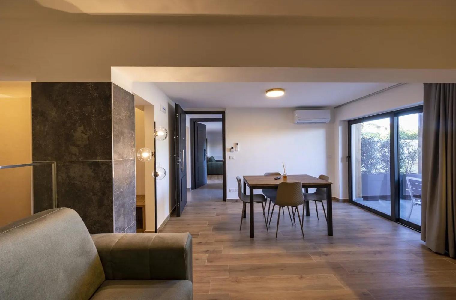 La Brisa Aparthotel Capo dʼOrlando Εξωτερικό φωτογραφία