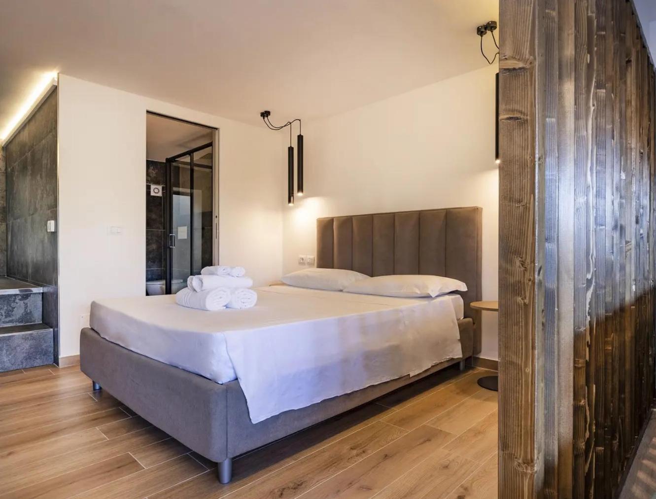 La Brisa Aparthotel Capo dʼOrlando Εξωτερικό φωτογραφία