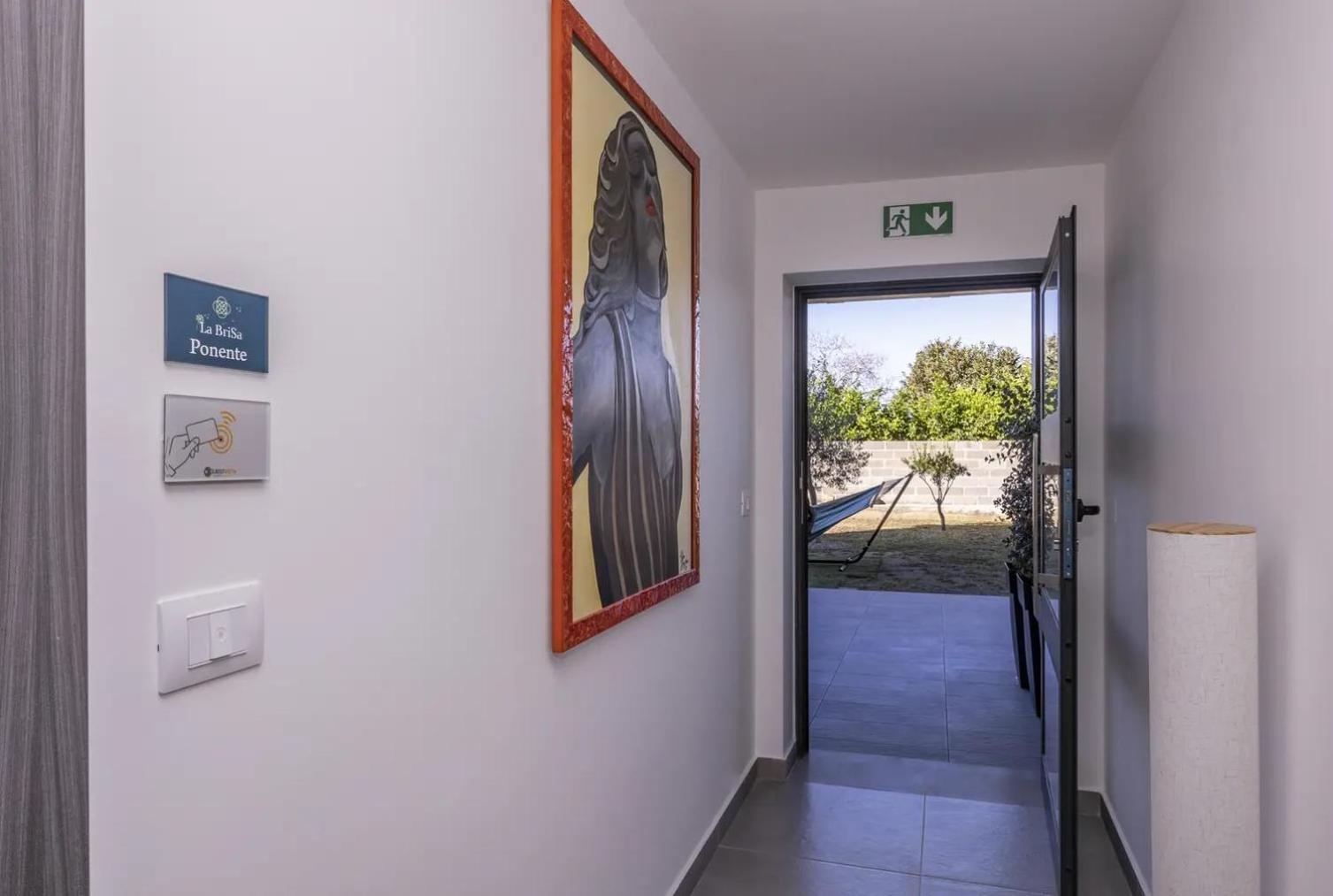 La Brisa Aparthotel Capo dʼOrlando Εξωτερικό φωτογραφία