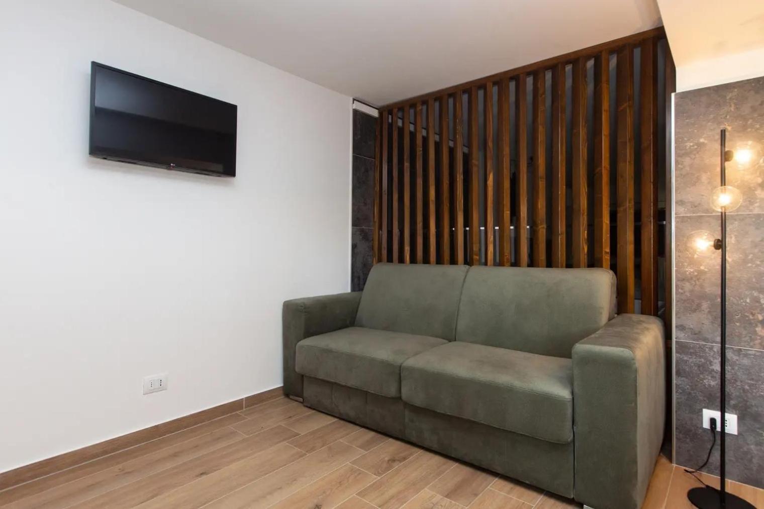 La Brisa Aparthotel Capo dʼOrlando Εξωτερικό φωτογραφία